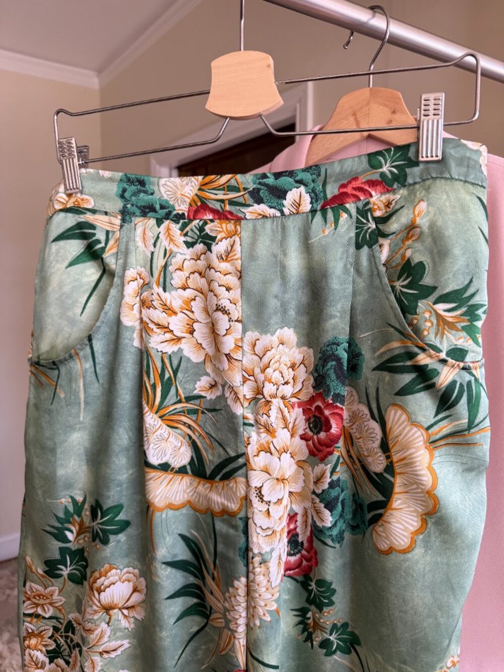 Flowy Printed Pant - Picture 3 of 5